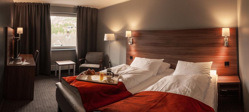 Thon Partner Hotel Otta Luaran gambar
