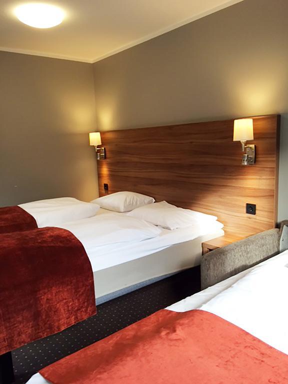 Thon Partner Hotel Otta Luaran gambar