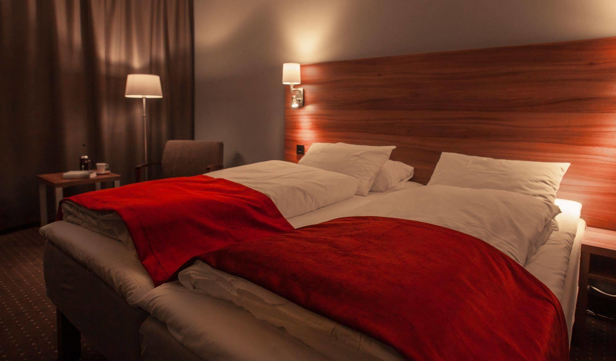 Thon Partner Hotel Otta Luaran gambar