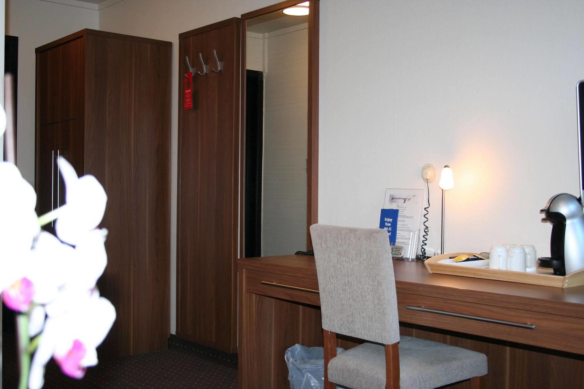 Thon Partner Hotel Otta Luaran gambar